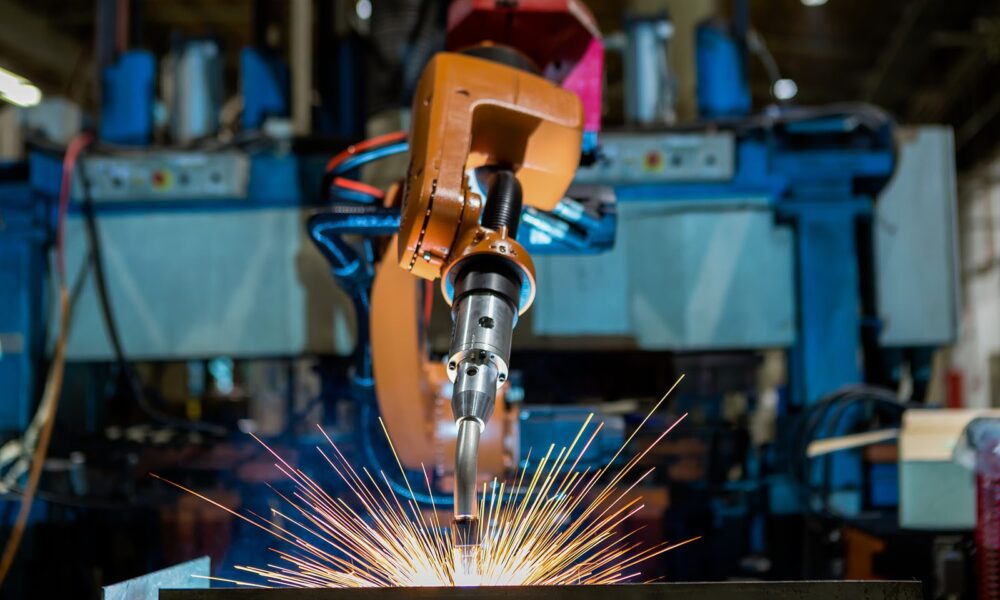 how-precision-metal-fabrication-is-reshaping-modern-manufacturing